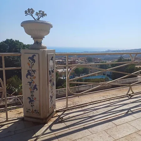 Falikrjda & Bed & Breakfast *